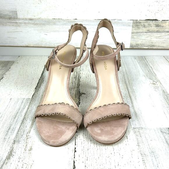 Pelle Moda Womens 7.5 Tan Suede Open-Toe Heeled Strappy Scallop Edge Sandal - Picture 3 of 10